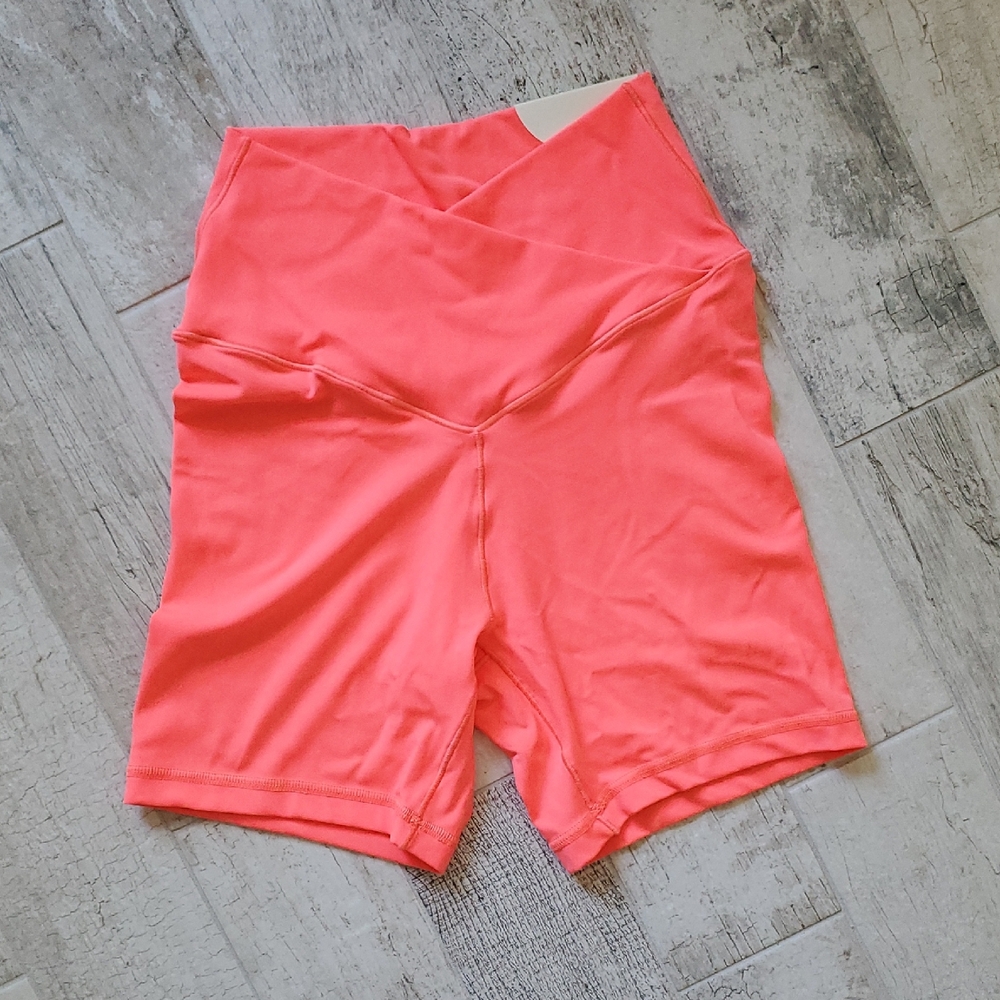 NEW With Tags Aerie Vibrant Coral Bike Shorts Women's Medium Crossover Waist